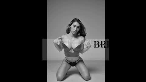 Snapshot of chiara_carter chatting on January 23, 9:50 pm chiara online show from January 23, 9:50 pm