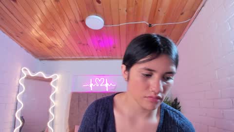 Snapshot of chiara_tay chatting on January 16, 1:48 am Chiara online show from January 16, 1:48 am