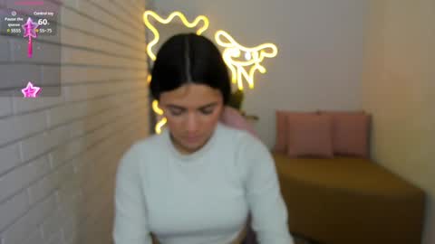 Snapshot of chiara_tay chatting on February 5, 7:20 pm Chiara online show from February 5, 7:20 pm