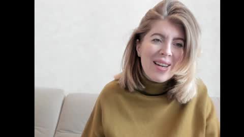 Snapshot of chicafortuna chatting on March 3, 3:52 am NBFG online show from March 3, 3:52 am