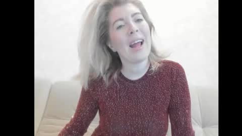 Snapshot of chicafortuna chatting on October 10, 2:21 am NBFG online show from October 10, 2:21 am