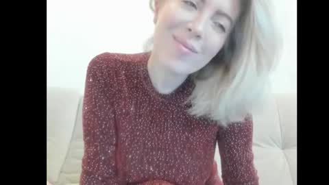 Snapshot of chicafortuna chatting on October 16, 2:23 am NBFG online show from October 16, 2:23 am