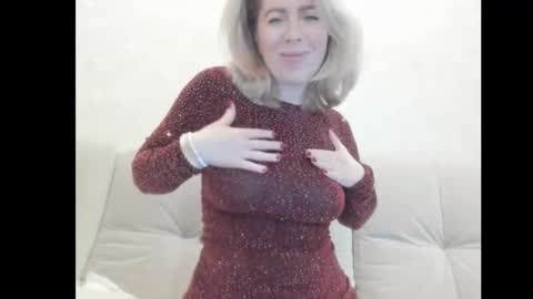 Snapshot of chicafortuna chatting on November 7, 2:11 am NBFG online show from November 7, 2:11 am