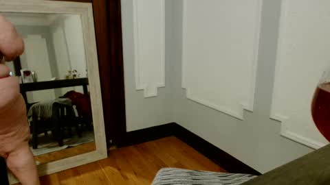 Snapshot of chicagobbw71 chatting on February 8, 2:36 am Tee online show from February 8, 2:36 am