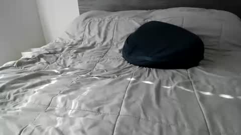 babygirl online show from October 18, 3:35 pm