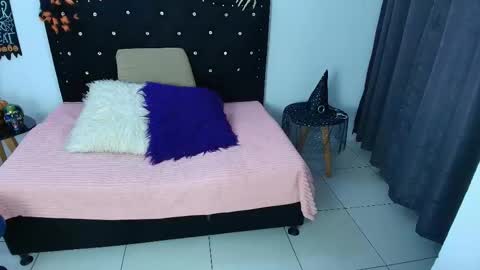 LAURA online show from October 21, 12:00 am