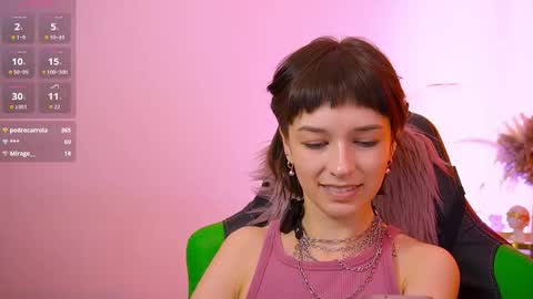 Vivian online show from March 13, 2:12 pm