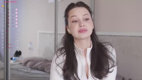 Nicole online show from April 12, 5:23 am