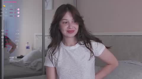 Snapshot of chillgirlll chatting on July 10, 5:45 am Nicole online show from July 10, 5:45 am