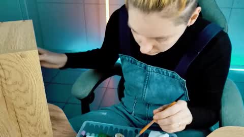 Bella online show from November 22, 9:19 am