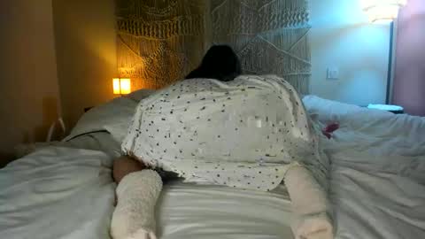 yoursensualparadise online show from November 7, 7:36 pm