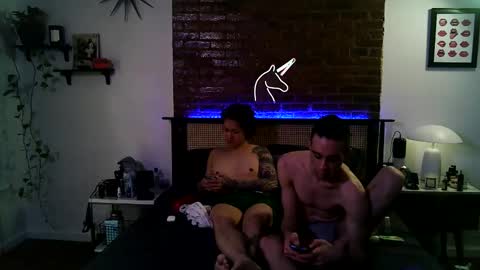 A online show from March 30, 10:27 am