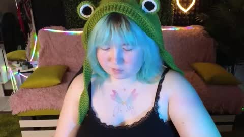 Snapshot of chimberwol chatting on September 24, 1:42 am Chim-Chim online show from September 24, 1:42 am