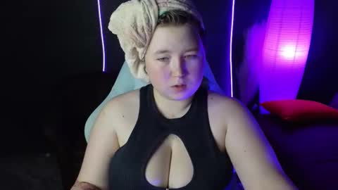 Snapshot of chimberwol chatting on October 2, 1:45 am Chim-Chim online show from October 2, 1:45 am