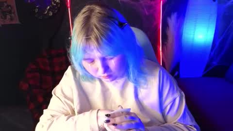 Snapshot of chimberwol chatting on October 28, 2:26 am Chim-Chim online show from October 28, 2:26 am