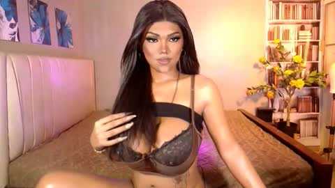 Snapshot of chinita_titi chatting on April 25, 4:48 am chinita_titi online show from April 25, 4:48 am