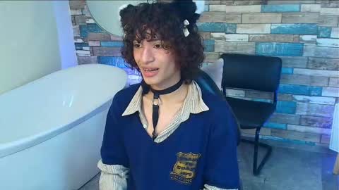 chipi_tay online show from February 2, 7:12 pm