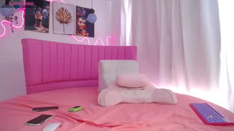 sophia online show from January 29, 1:49 pm