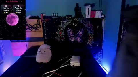 Chloeallennn  online show from June 9, 9:43 am