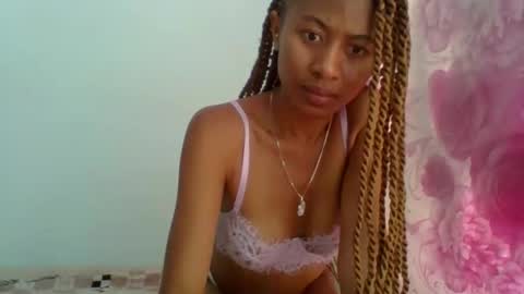 Snapshot of chloe9794 chatting on March 13, 6:53 am chloe9794 online show from March 13, 6:53 am