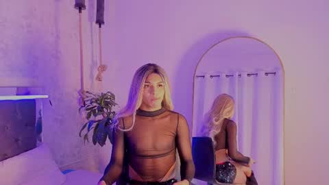 Chloe online show from June 28, 12:22 pm