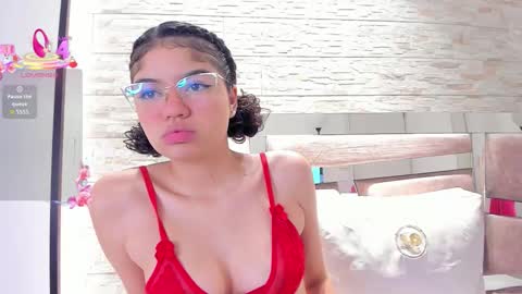 chloe online show from January 16, 10:52 am