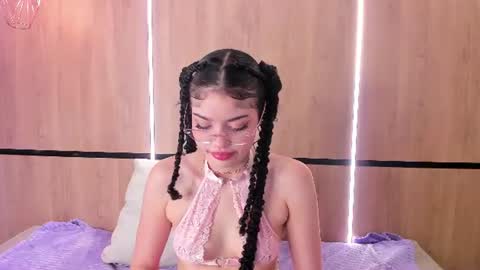 chloe online show from June 18, 11:58 am