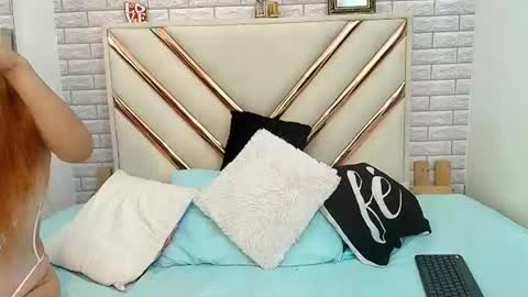 CHLOE online show from July 30, 3:38 am