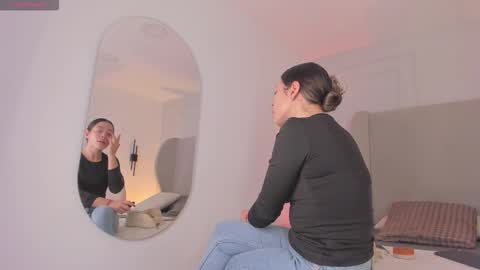 Chloe online show from November 29, 10:29 am