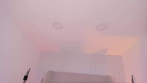 Chloe online show from November 30, 9:35 am