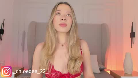 Chloe online show from February 8, 12:30 pm