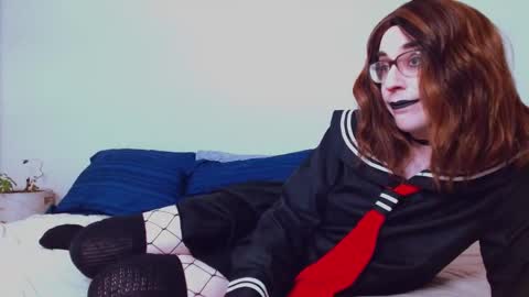 your gal chlo online show from September 23, 4:04 am