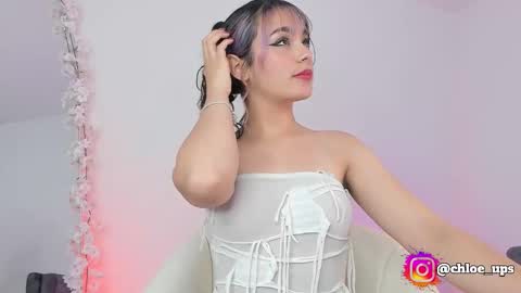 Chloe  online show from February 8, 5:33 am