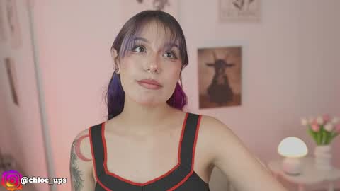 Chloe  online show from May 30, 6:10 am