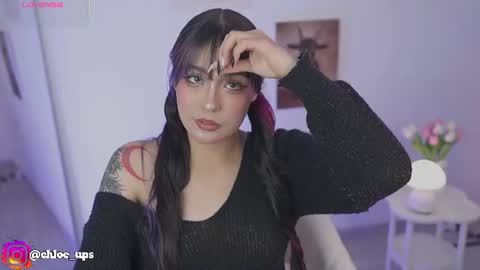 Chloe  online show from June 15, 7:54 am