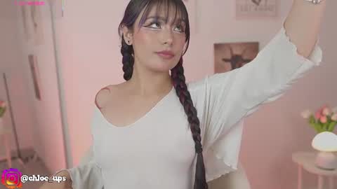 Chloe  online show from June 17, 5:21 am