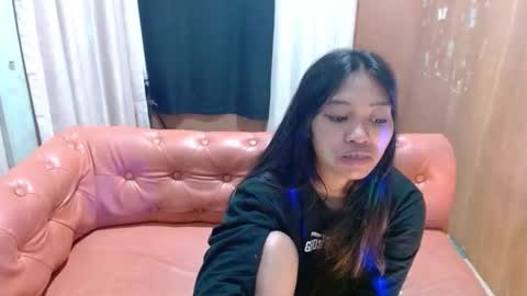 chloe and harlot online show from December 15, 9:41 pm