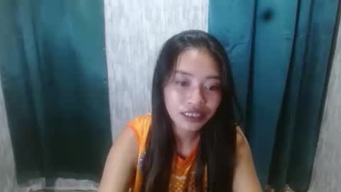 Snapshot of chloe_harlot chatting on May 17, 4:47 pm chloe and harlot online show from May 17, 4:47 pm