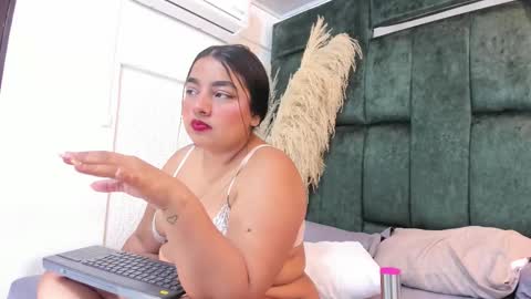 Chloe online show from February 20, 6:52 pm