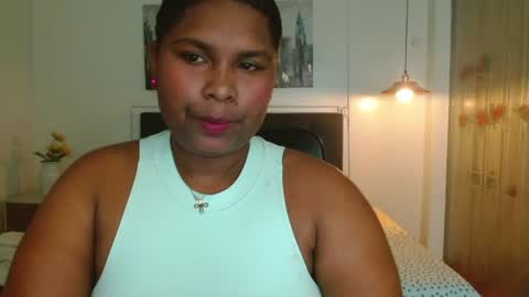 chloe_jewe online show from June 12, 2:27 pm