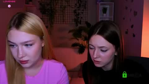 chloe_ley online show from June 22, 7:22 pm