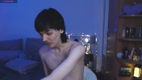 Snapshot of chloe_lorelai chatting on January 5, 7:39 pm Chloe-Lorelei online show from January 5, 7:39 pm