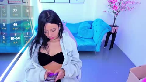 Chloe  online show from April 11, 7:29 pm