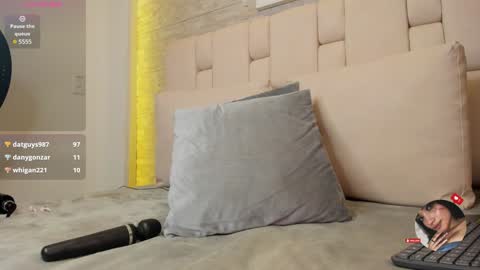 chloe online show from January 17, 10:34 pm