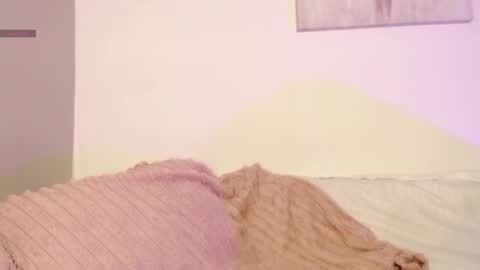 chloe_peach_ online show from March 25, 12:22 pm