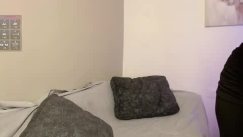 chloe_peach_ online show from April 18, 11:58 am