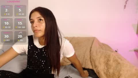 chloe_peach_ online show from June 5, 12:33 pm