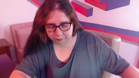 chloe_prg online show from December 20, 4:04 pm