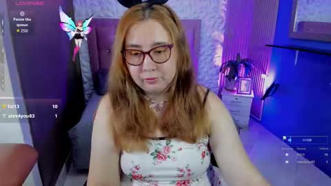 chloe_prg online show from November 4, 1:21 pm