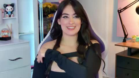 . online show from September 21, 5:25 pm